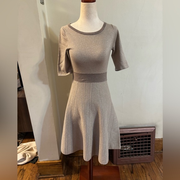 BODEN Milano Knit Sweater Dress Women Size 2R Fit Flare Gold Metallic Sparkle - Picture 2 of 5